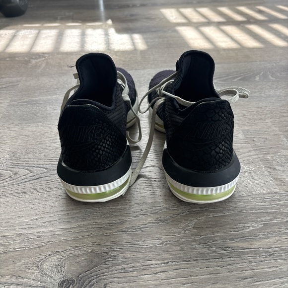 LeBron 16 - XVI Python - Picture 3 of 5